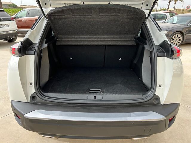 PEUGEOT 2008 ALLURE 1.2 E-THP AUTO SPANISH LHD IN SPAIN 28000 MILES SUPER 2022